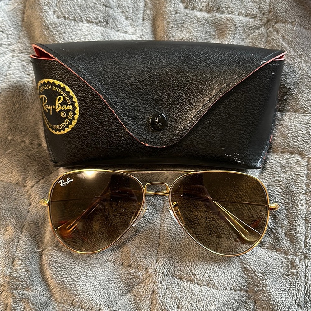 Ray ban sunglasses aviator